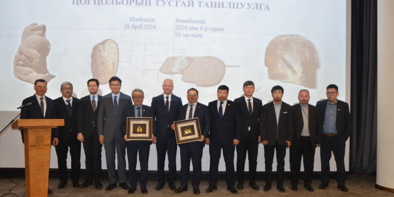 «Номғон-2» ғұрыптық кешенінен табылған бітіктастың екінші бөлігі таныстырылды