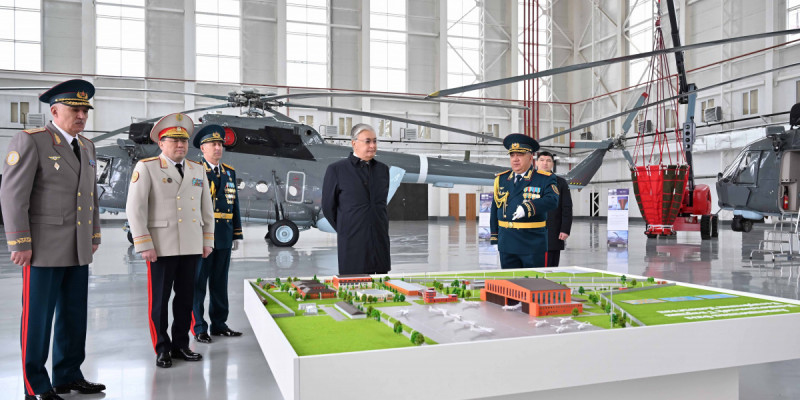 Президент Ұлттық ұлан авиабазасының ашылу рәсіміне қатысты