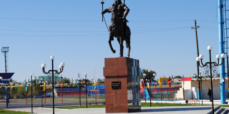 Елімізде тірі адамға ескерткіш орнатуға тыйым салынады