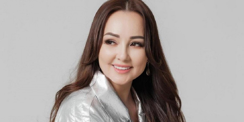 «Бір күн уақыт беремін»: Әнші Жазира Байырбекова жалған ақпарат таратқан сайттарды сотқа беретін болды
