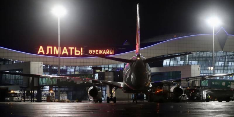 Алматы әуежайында темекі шеккен Қытай азаматына айыппұл салынды