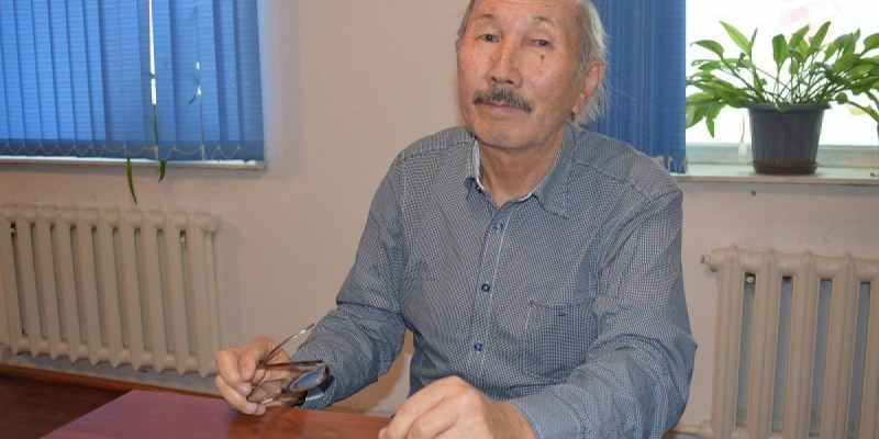 Бақыт Сарбалаұлы: Өзге ғылымдар маман жасаса, әдебиет адам жасайды