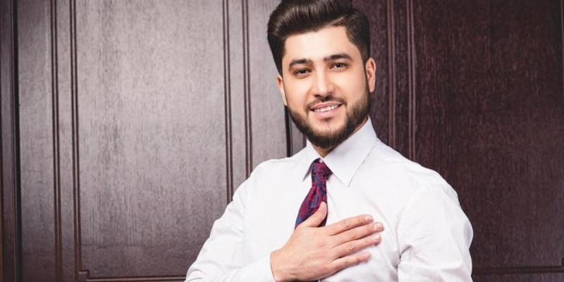«Көлік те, адам да тозады»: Әнші Әбдіжаппар Әлқожаға достары тосын сый жасады
