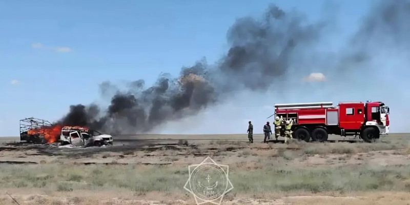 Атырау облысында Өзбекстан азаматтары мінген көлік жанып кетті