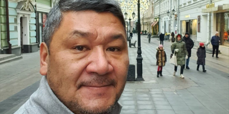 «Ішінен қатты тептім»: Арман Шораев қыз баласына қол көтергенін мойындады