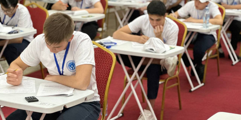Ақтауда 5 елден келген оқушылар арасында қазақ тілі мен әдебиетінен олимпиада басталды