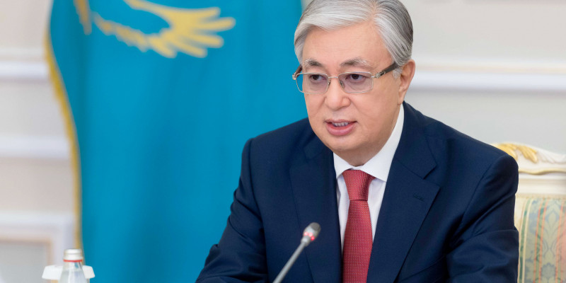 Президент мемлекеттік қызметшілерді кәсіби мерекесімен құттықтады