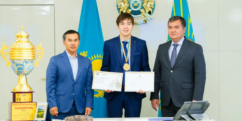 Шахматтан әлем чемпионы Қазыбек Нөгербек 2 бөлмелі пәтер табысталды