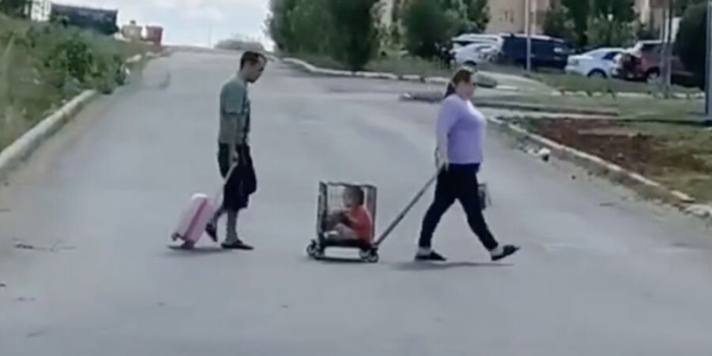 Баланы торға салып алған ата-ана іздестіріліп жатыр