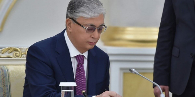 Президент Біріккен Ұлттар Ұйымына қатысты заңға қол қойды