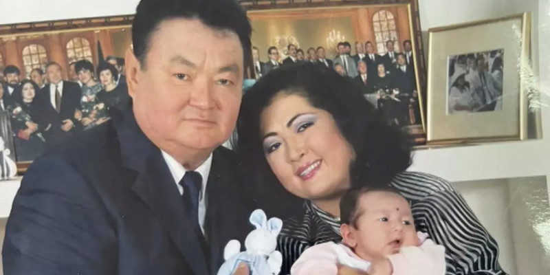 «Құны 33 мың доллар»: Мақпал Жүнісова марқұм күйеуінің қымбат сыйлығын көрсетті (ВИДЕО)