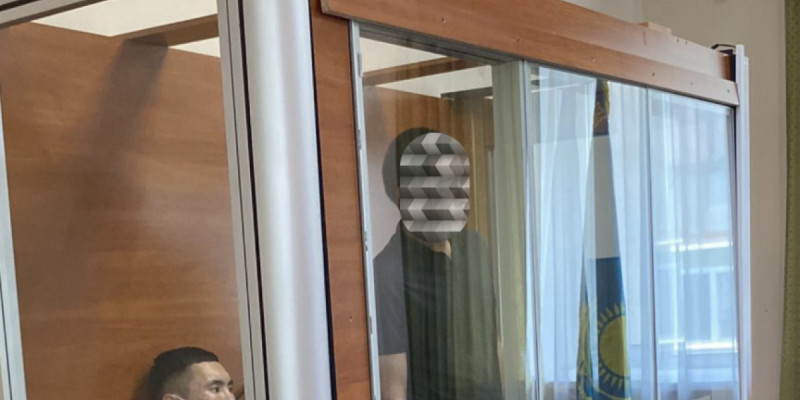"Буындырып өлтіріп, гаражға асып қойған": Әйелін өлтірген полиция қызметкеріне қатысты сот үкімі өзгерді