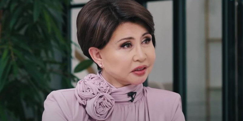 "Қатты тойлап, елге жар салып, кеуде соқпайтын": Роза Рымбаева әкесі туралы сыр бөлісті
