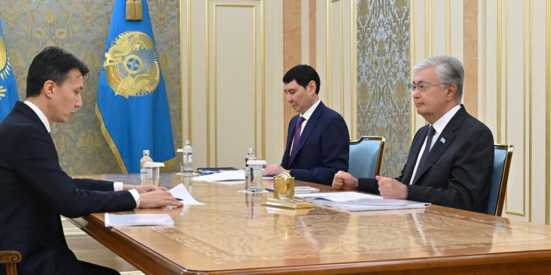 Тоқаев «Қазатомөнеркәсіп» басшысын қабылдады