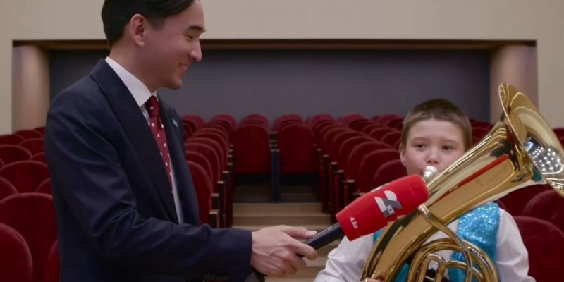 «Су беріңдерші»: Президентке өтініш айтқан бала жұртты сүйсінтті (ВИДЕО)