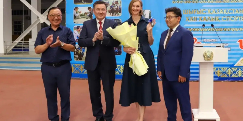 ШҚО әкімдігі Ольга Рыпаковаға да көлік мінгізді
