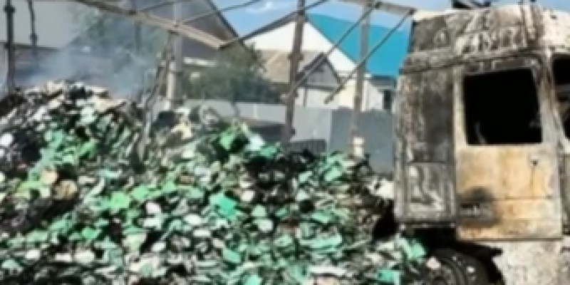 Ақтөбе облысында 20 тонна мектеп дәптерін өртеген күдікті ұсталды