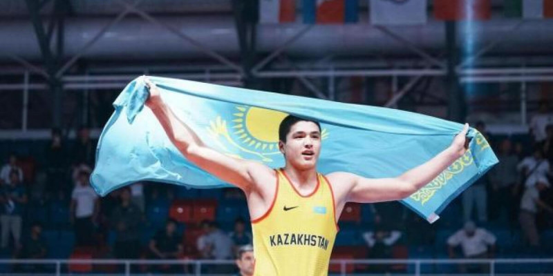 Қазақстандық балуан әлем чемпионатының күміс жүлдегері атанды