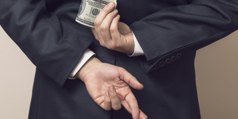Жаңақорғанда білім саласының қызметкерлері 200 млн теңге жымқырған