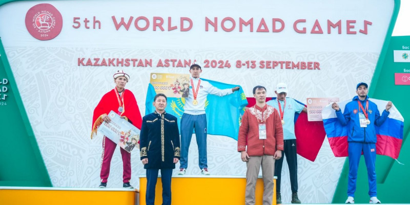 Исламбек Салжанов Көшпенділер ойындарының алғашқы жеңімпаздарын марапаттады