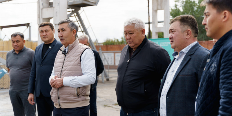 АЭС: Халықтық штаб өкілдері Силикат зауытының ұжымымен кездесті