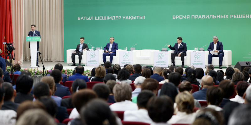 Жамбыл облысының мұғалімдері АЭС-ті қолдайды