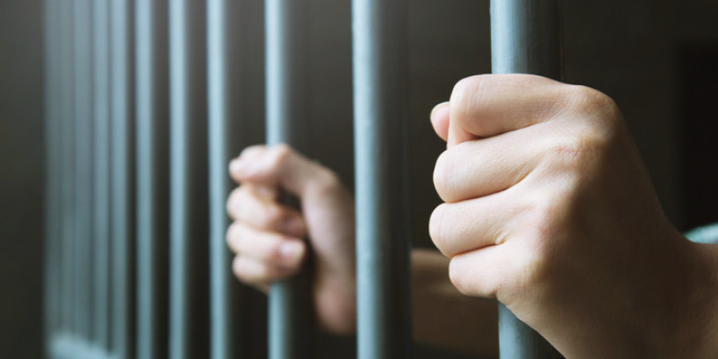 Павлодарда студент оқытушыға пышақ сұққан