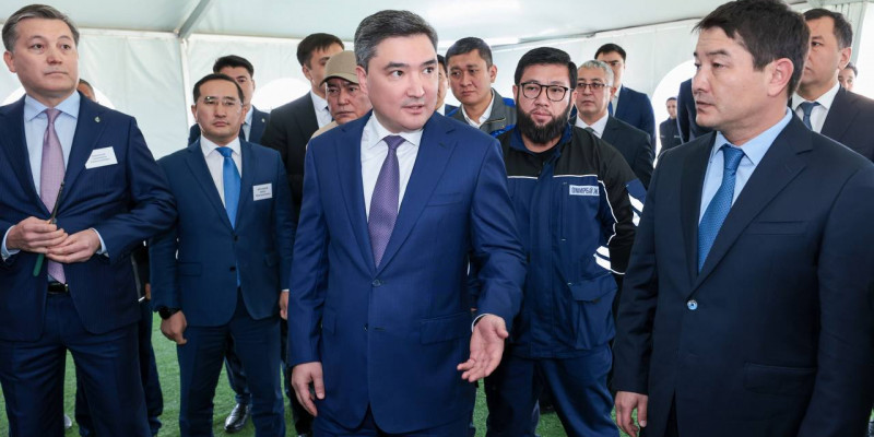 Олжас Бектенов Жаңаөзенге барды