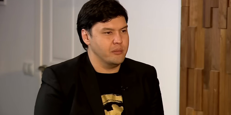 Айтбек Амангелді Қуандық Бишімбаевтан 1,5 млрд теңге талап еткен