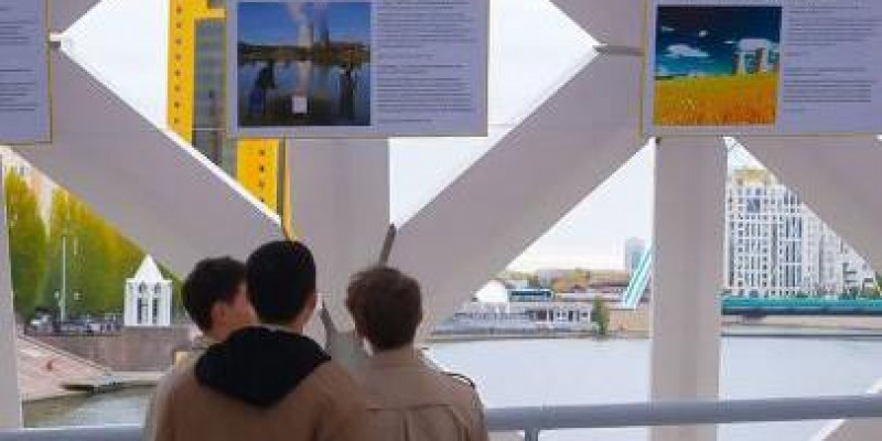 Астанада Атом саласы қызметкерлері күніне арналған фотокөрме ашылды