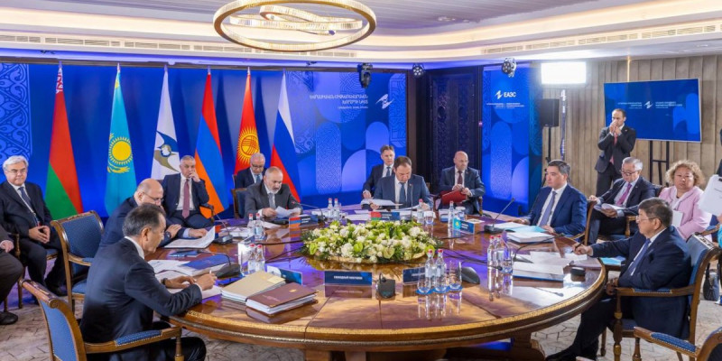 Олжас Бектенов Еревандағы Еуразиялық үкіметаралық кеңес отырысына қатысты