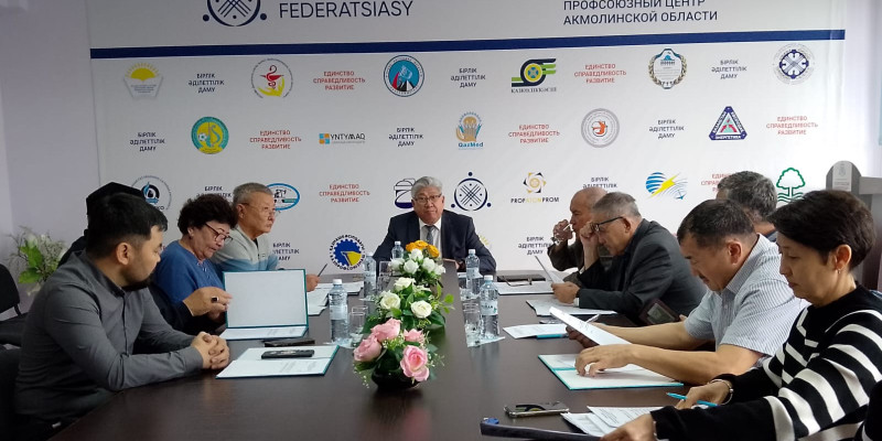 Көкшетауда Халықтық штаб өкілдері кәсіподақ ұйымының мүшелерімен кездесті