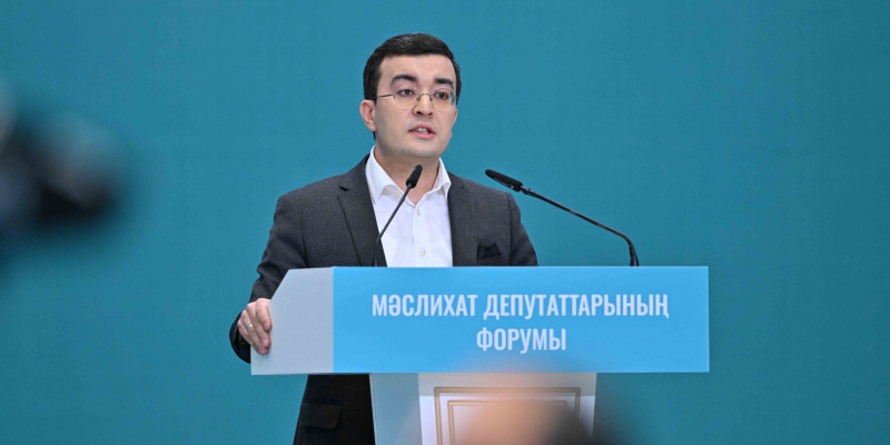 Басқа мемлекеттерден неге кенже қалуымыз керек?! – Әсет Махамбетов