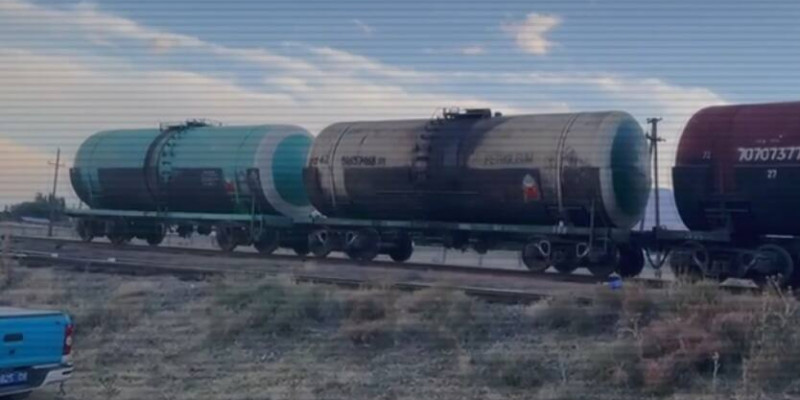 Қазақстанда 750 тонна контрабандалық мұнай өнімдері тасымалданған вагондар анықталды