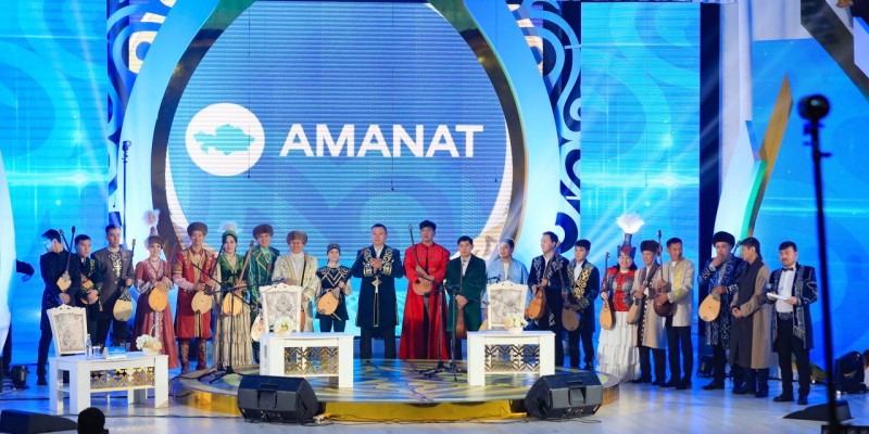 "AMANAT": Ақтөбеде Әйтеке бидің 380 жылдығына арналған айтыс өтті