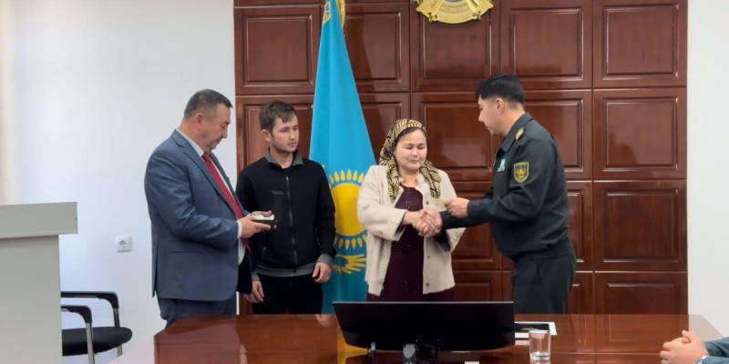 Түркістандық сарбаз ерлігі үшін арнайы сыйлықпен марапатталды