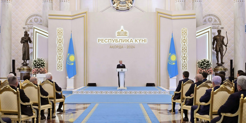 Мемлекет басшысы Республика күніне орай өткен салтанатты жиында сөз сөйледі