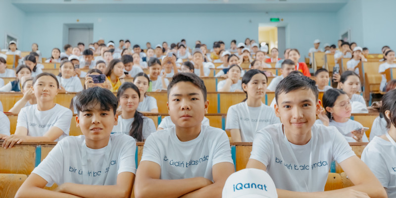 IQanat түлектері Қазақстан мен шетелдің үздік университеттерінде білім алуда