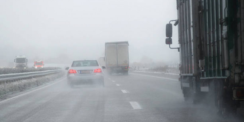 Бүгін еліміздің басым бөлігіне тұман түсіп, көктайғақ болады