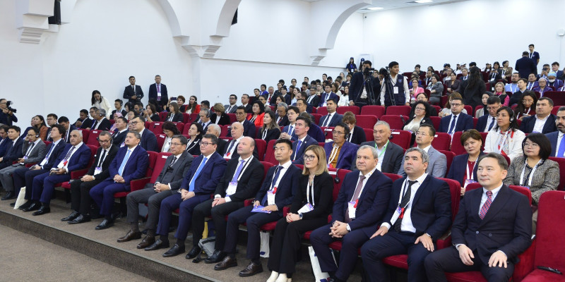 QS пре-саммитінде ғылым мен білімді дамытудың мәселелері талқыланды