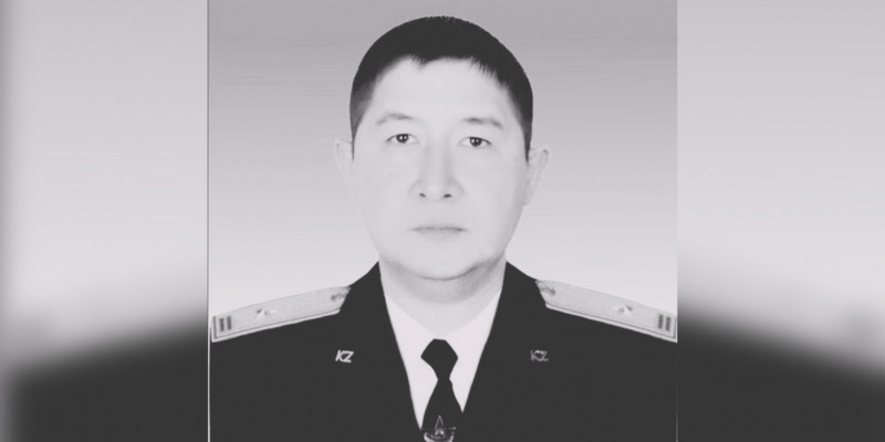 Тікұшақ апаты кезінде қаза тапқан офицердің есімі белгілі болды