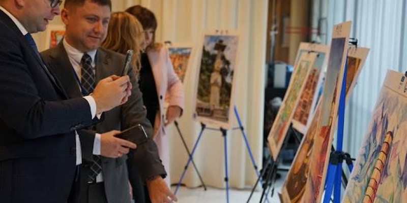 Парижде қазақстандық жас суретшілердің көрмесі таныстырылды