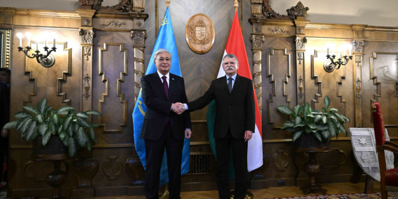 Президент Мажарстанның Мемлекеттік жиналыс Төрағасы Ласло Kёвермен кездесті
