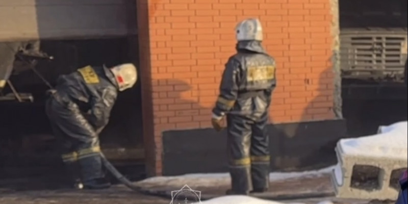 Астанада жүк көлігінің багы жарылып, 3 адам зардап шекті