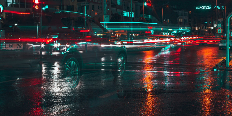 Атырауда 59 жастағы әйелді көлік қағып кетті
