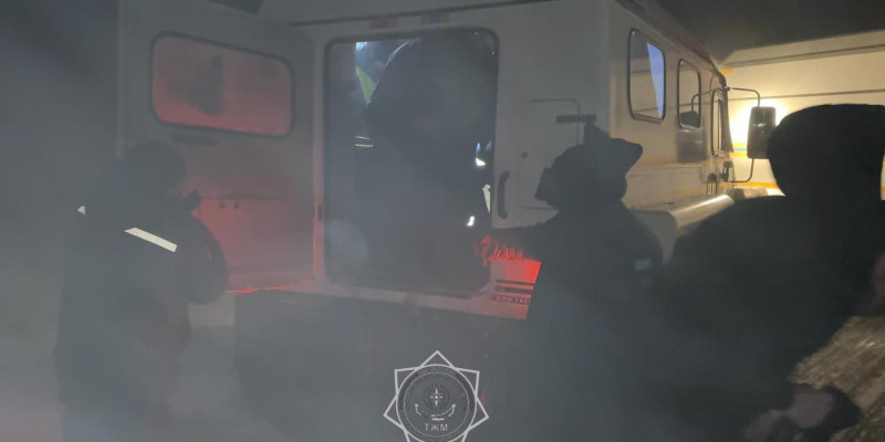 Жетісу облысында 26 жүк көлігі қар құрсауында қалып қойды