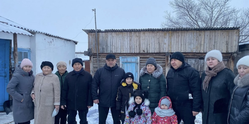 Павлодар облысының әкімі 24 отбасыға жаңа пәтерлердің кілтін табыстады