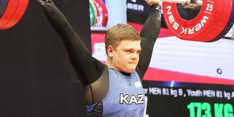 Қазақстандық ауыр атлет Азия чемпионатында алтын алды
