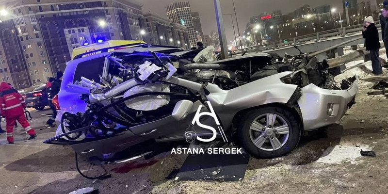 Астанадағы көпірде жол апаты болып, бір адам қаза тапты
