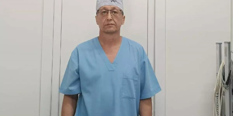Павлодарлық дәрігер ұшақта жолаушыны құтқарып қалды